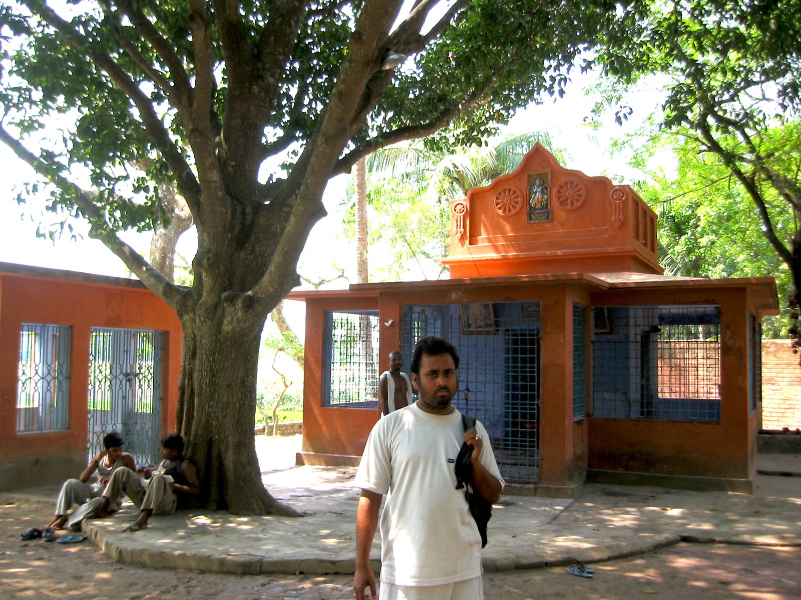  gaura mandal parikrama. 2004.03.14